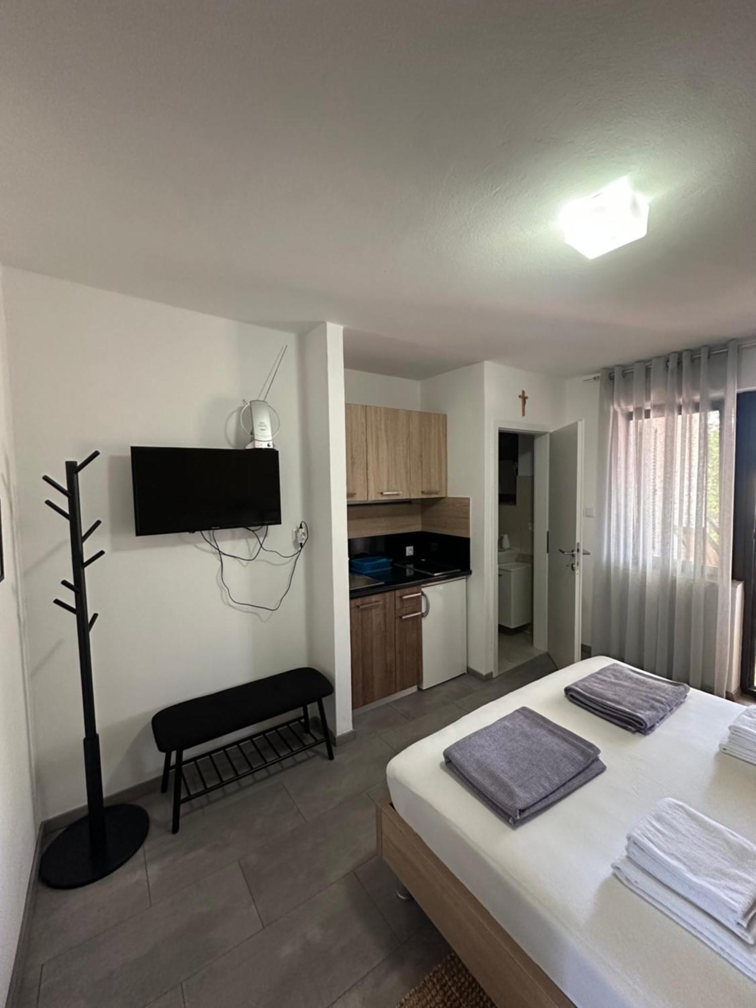 Studio Apartman Stefanija Selce Exterior foto