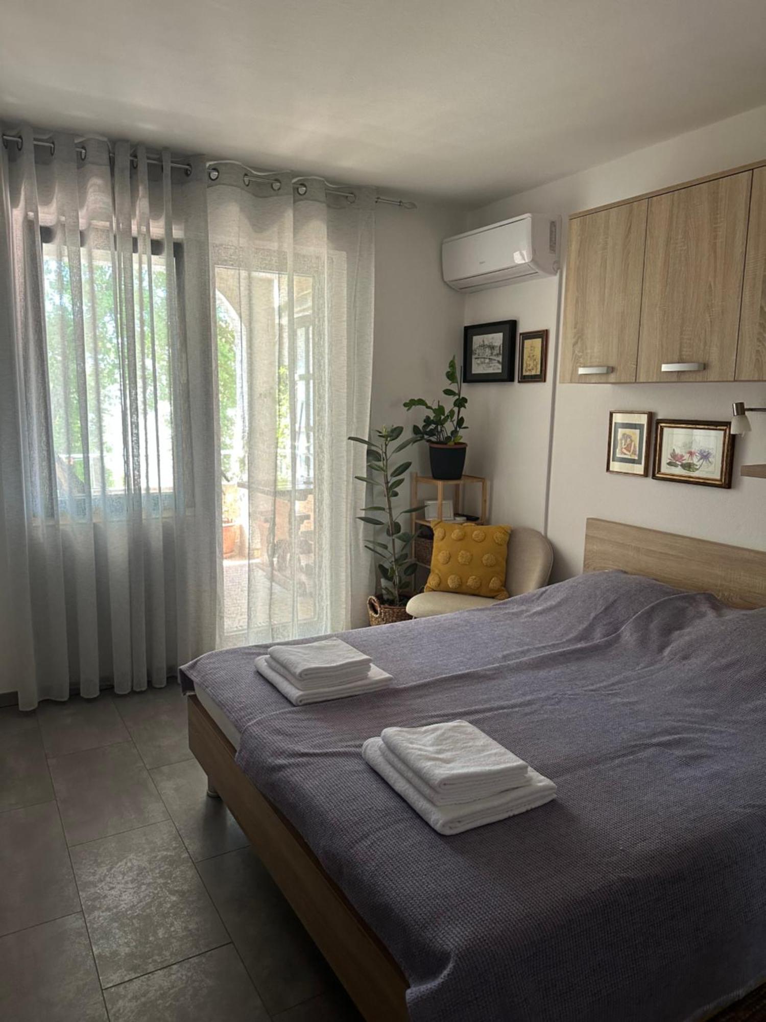 Studio Apartman Stefanija Selce Exterior foto